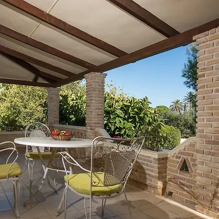 Marina's Vakantiehuis Vasilikí