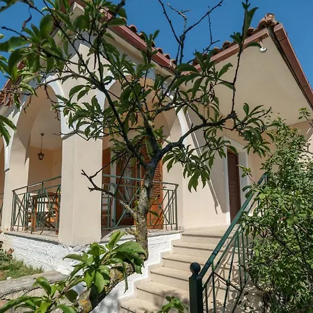 Marina's * Vasilikí